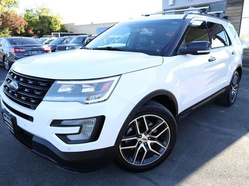 Used 2016 Ford Explorer Sport w/ Equipment Group 401A AWD/4WD image 2