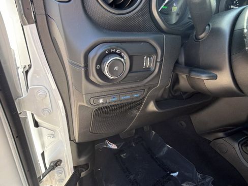 Used 2025 Jeep Wrangler Unlimited Rubicon 4xe w/ Convenience Group image 25