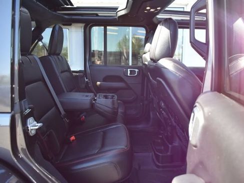 Used 2019 Jeep Wrangler Unlimited Rubicon AWD/4WD image 42