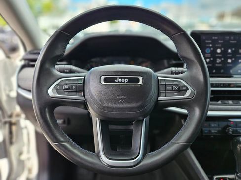 Used 2022 Jeep Compass Latitude image 26