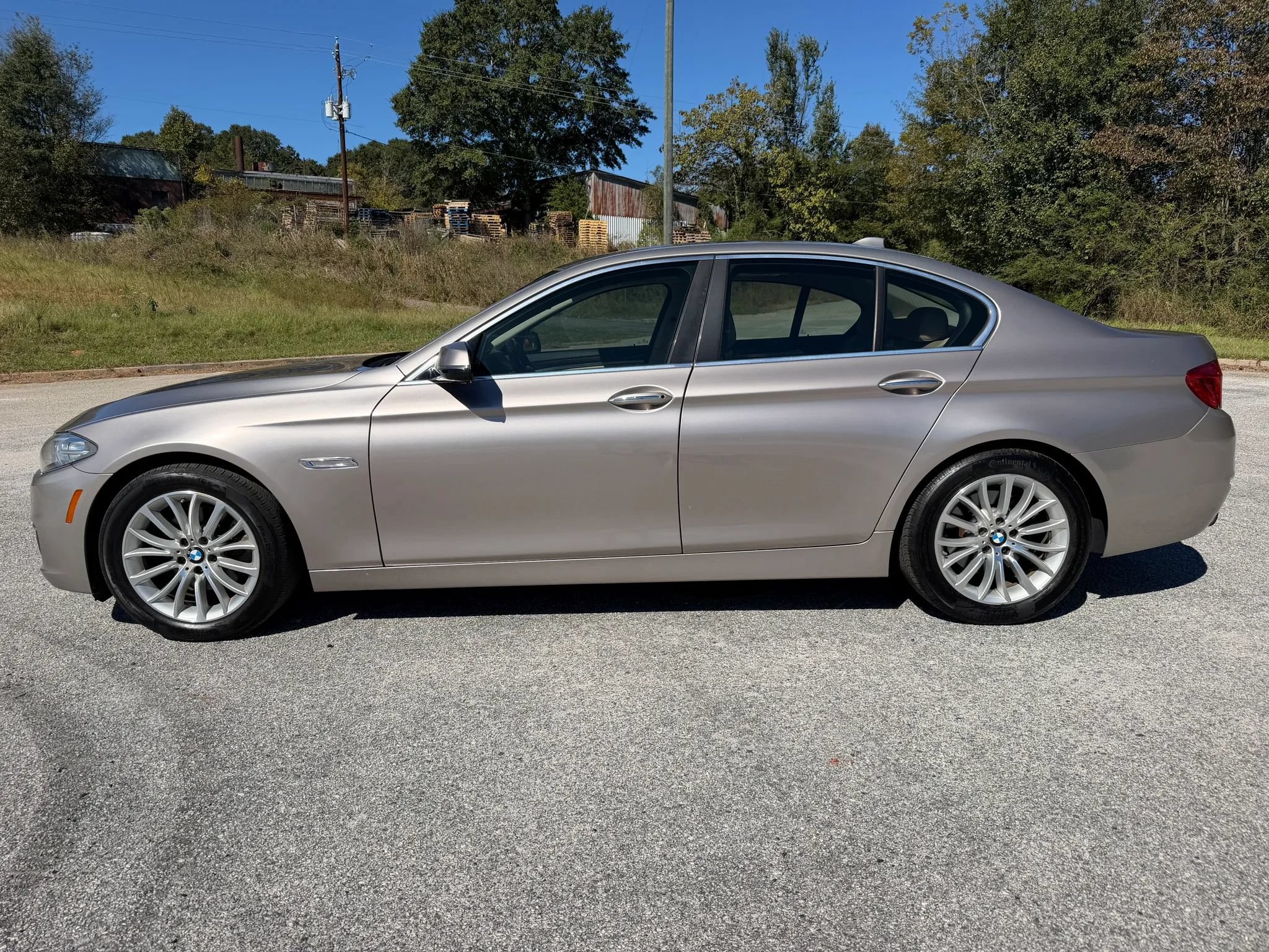 Used 2014 BMW 528i Sedan RWD image 2