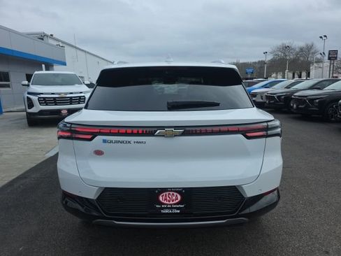 New 2026 Chevrolet Equinox EV LT image 5