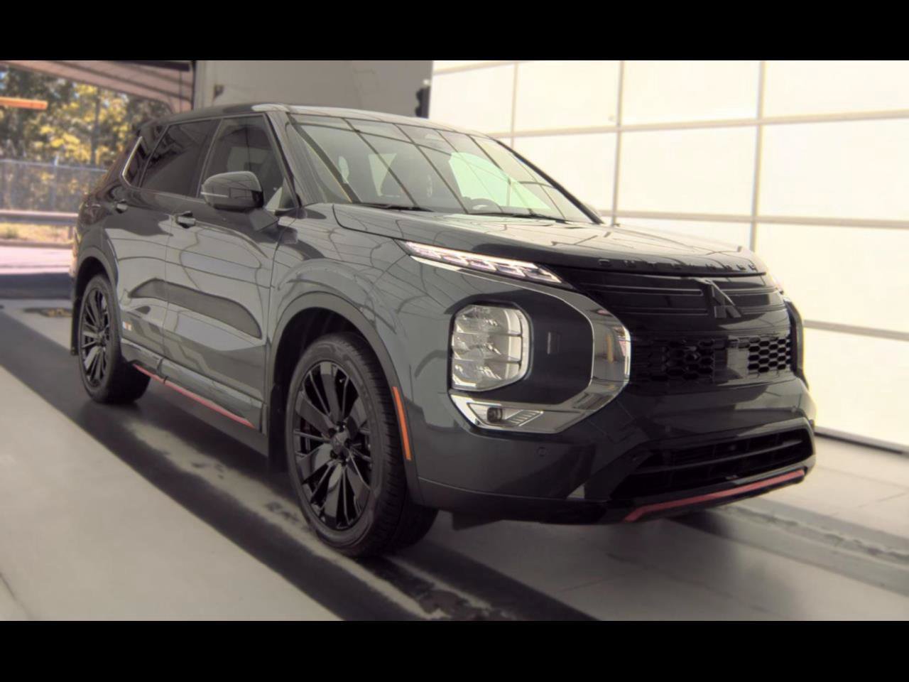 Used 2026 Mitsubishi Outlander LE AWD/4WD image 16