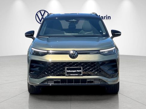 New 2026 Volkswagen Tiguan SE R-Line AWD/4WD image 8