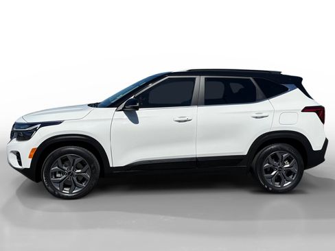 Used 2024 Kia Seltos S AWD/4WD image 2
