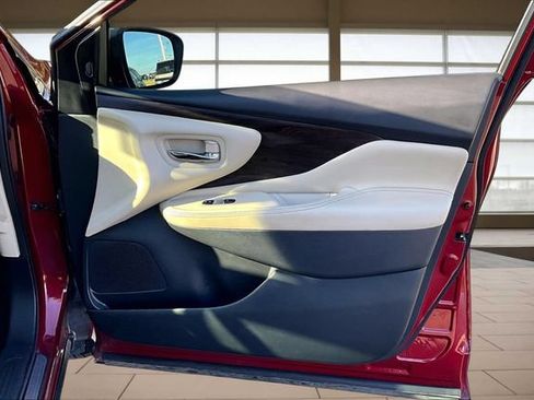 Used 2021 Nissan Murano Platinum w/ Cargo Package FWD image 23