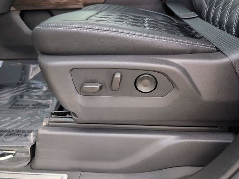 New 2026 Chevrolet Silverado 1500 RST AWD/4WD image 13