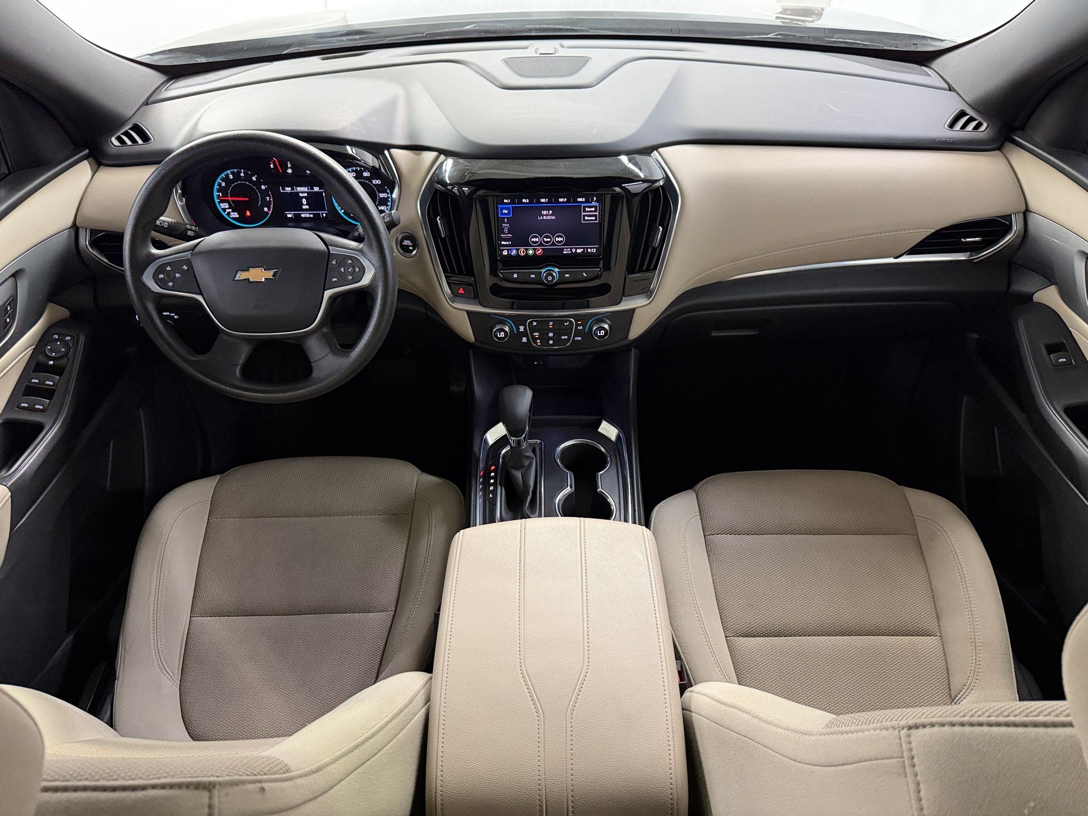 Used 2022 Chevrolet Traverse LS w/ LPO, Cargo Package FWD image 17