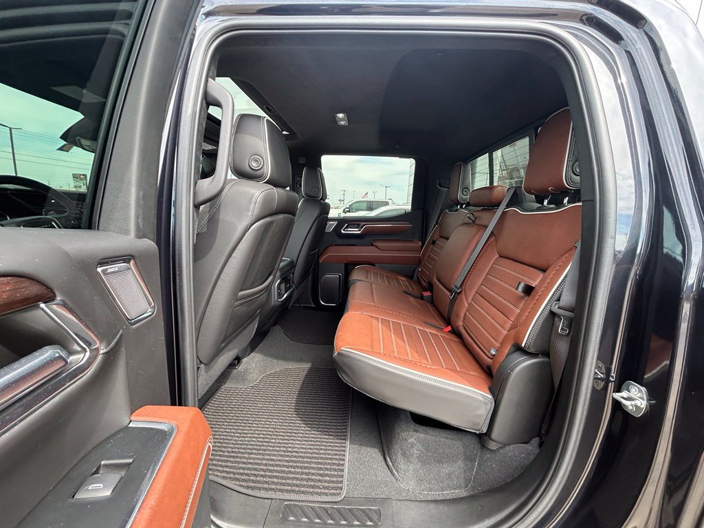 Used 2023 GMC Sierra 1500 Denali Ultimate AWD/4WD image 8