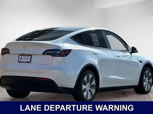 Used 2023 Tesla Model Y Long Range AWD/4WD image 5