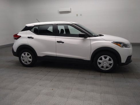 Used 2020 Nissan Kicks S FWD image 11