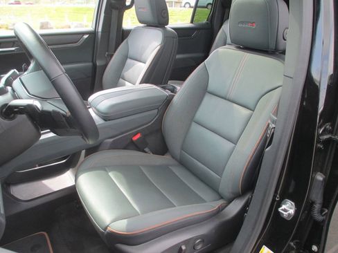 Used 2024 GMC Acadia AT4 w/ Super Cruise Package image 22