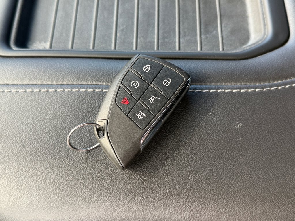 Used 2022 Chevrolet Suburban LT AWD/4WD image 31