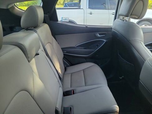 Used 2017 Hyundai Santa Fe Sport w/ 2.4L Tech Package 04 FWD image 4