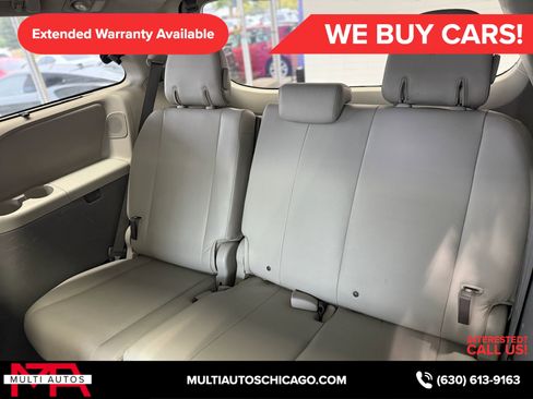Used 2011 Toyota Sienna XLE image 26