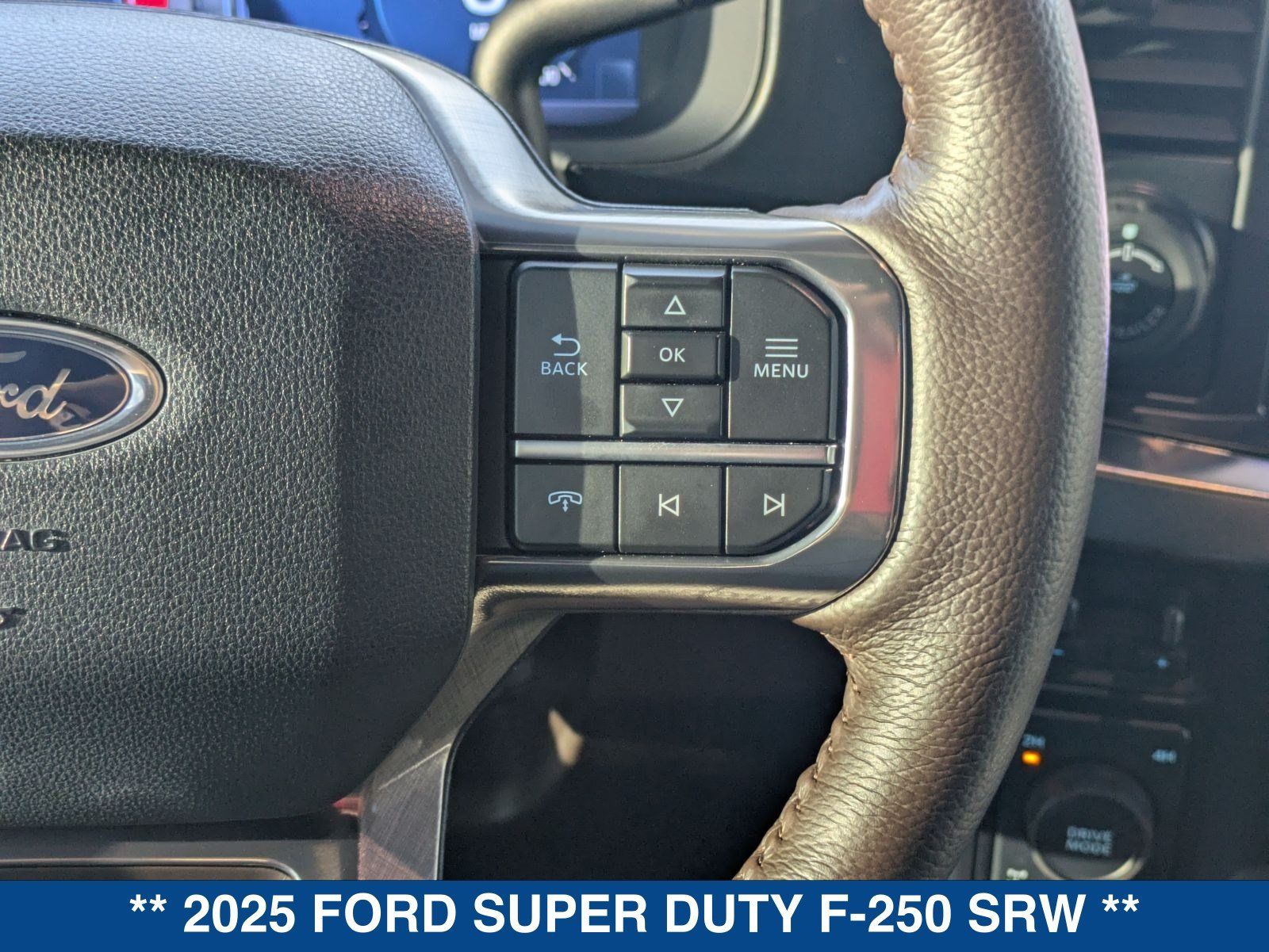 Certified 2025 Ford F250 King Ranch AWD/4WD image 28