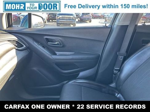 Used 2020 Chevrolet Trax LT w/ LT Convenience Package image 24