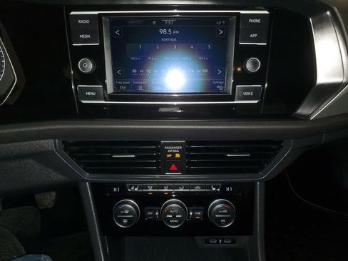 Used 2021 Volkswagen Jetta R-Line image 19