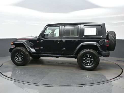 Used 2024 Jeep Wrangler Unlimited Rubicon image 3