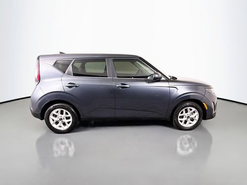Used 2023 Kia Soul LX w/ Option Group 015 FWD image 11