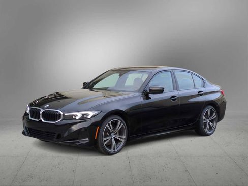 Certified 2023 BMW 330i xDrive Sedan w/ Premium Package image 4