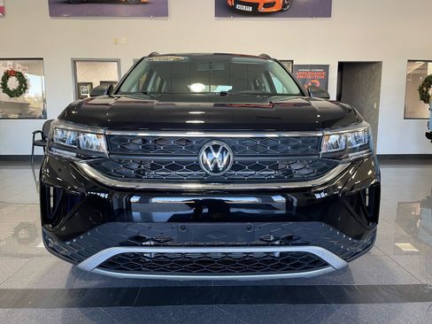 Used 2022 Volkswagen Taos S image 7