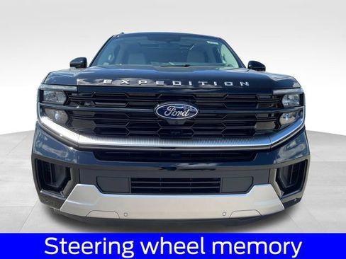 New 2026 Ford Expedition Platinum w/ Platinum Ultimate Package AWD/4WD image 8