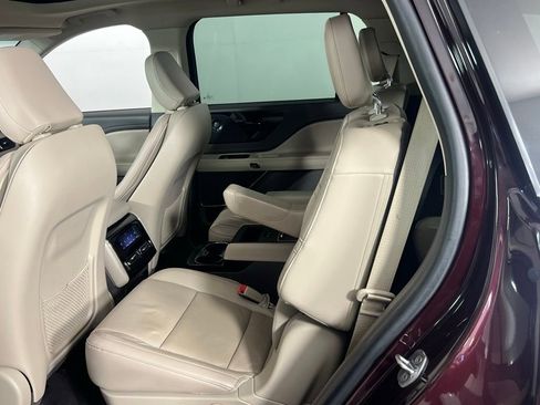 Used 2023 Lincoln Aviator Reserve w/ Equipment Group 201A image 28
