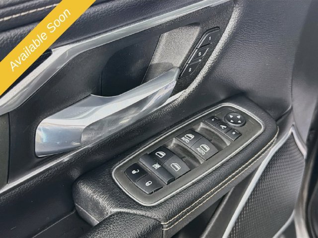 Used 2022 RAM 1500 Laramie w/ Sport Appearance Package AWD/4WD image 10