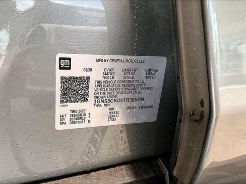 Used 2026 Chevrolet Suburban LT RWD image 35