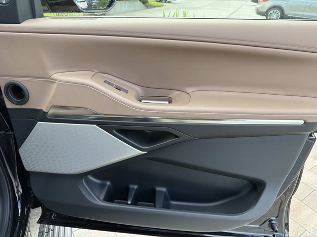 New 2027 Lincoln Navigator Black Label AWD/4WD image 17