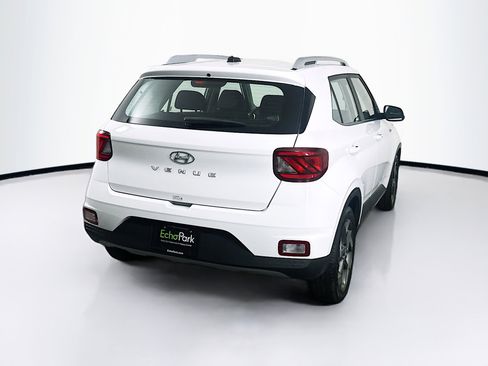 Used 2025 Hyundai Venue SEL FWD image 9