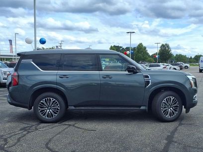 New 2025 Nissan Armada SL w/ Convenience Package