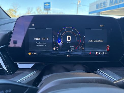 New 2026 Chevrolet Suburban LT image 16