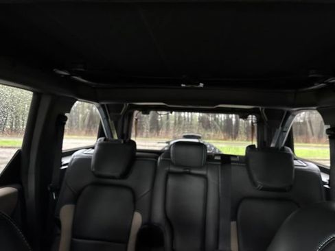 Used 2024 Ford Bronco Wildtrak AWD/4WD image 34