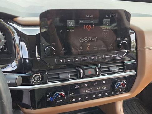 Used 2023 Nissan Pathfinder Platinum AWD/4WD image 20