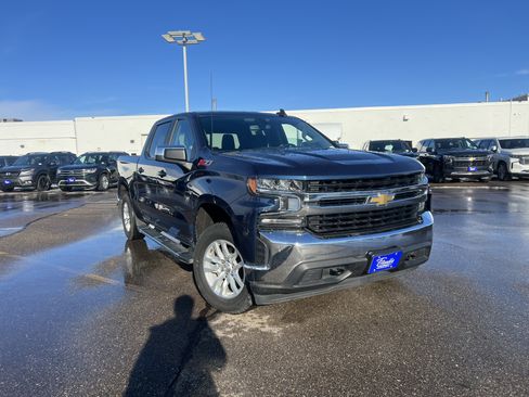 Used 2020 Chevrolet Silverado 1500 LT w/ All-Star Edition image 2