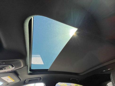 Used 2024 Audi Q8 e-tron Premium image 40