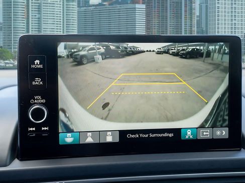 Certified 2023 Honda Pilot Touring image 38