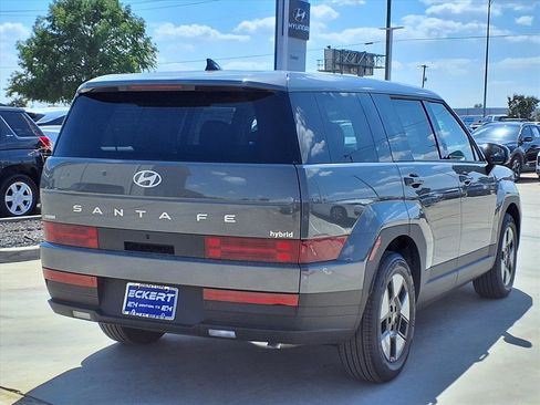 New 2026 Hyundai Santa Fe SE image 2