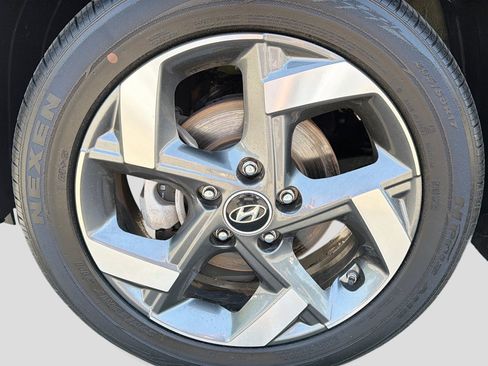Certified 2023 Hyundai Venue SEL FWD image 14