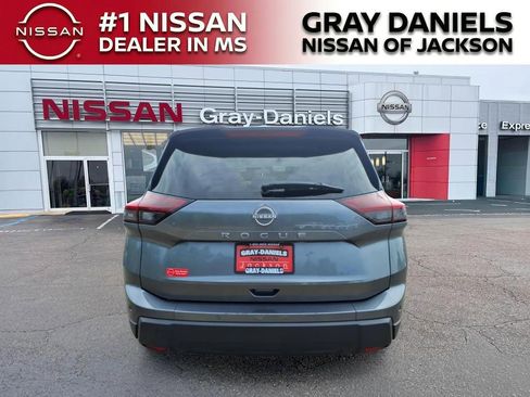 Used 2024 Nissan Rogue S FWD image 6