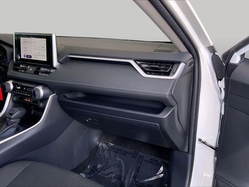Used 2025 Toyota RAV4 LE FWD image 19