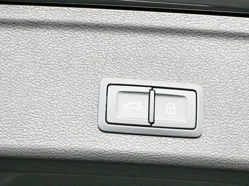 Used 2024 Audi A4 2.0T allroad Premium Plus AWD/4WD image 29
