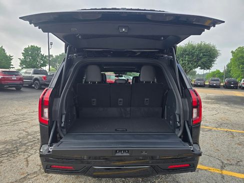 New 2026 Ford Expedition Platinum AWD/4WD image 21