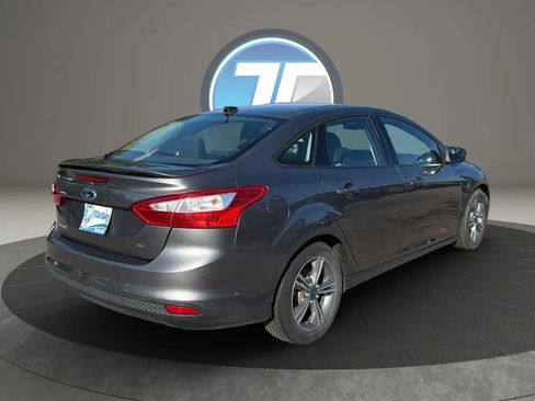 Used 2014 Ford Focus SE w/ SE Sport Package image 6