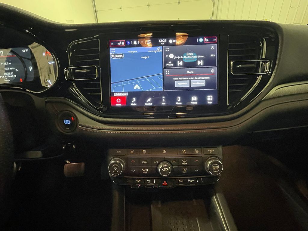 Used 2025 Dodge Durango R/T AWD/4WD image 34