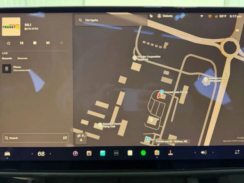 Used 2024 Tesla Model S Plaid image 24