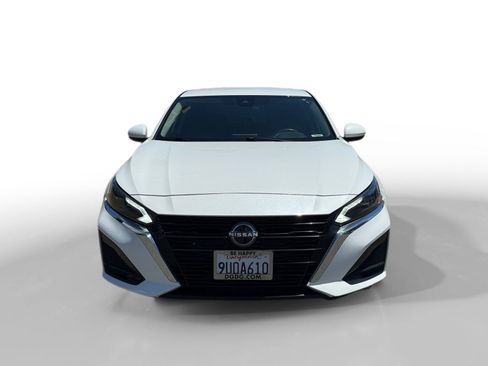 Used 2023 Nissan Altima 2.5 SV FWD image 8