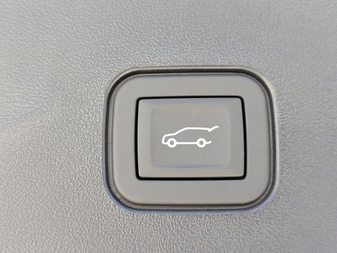 New 2026 Cadillac Vistiq Sport image 13